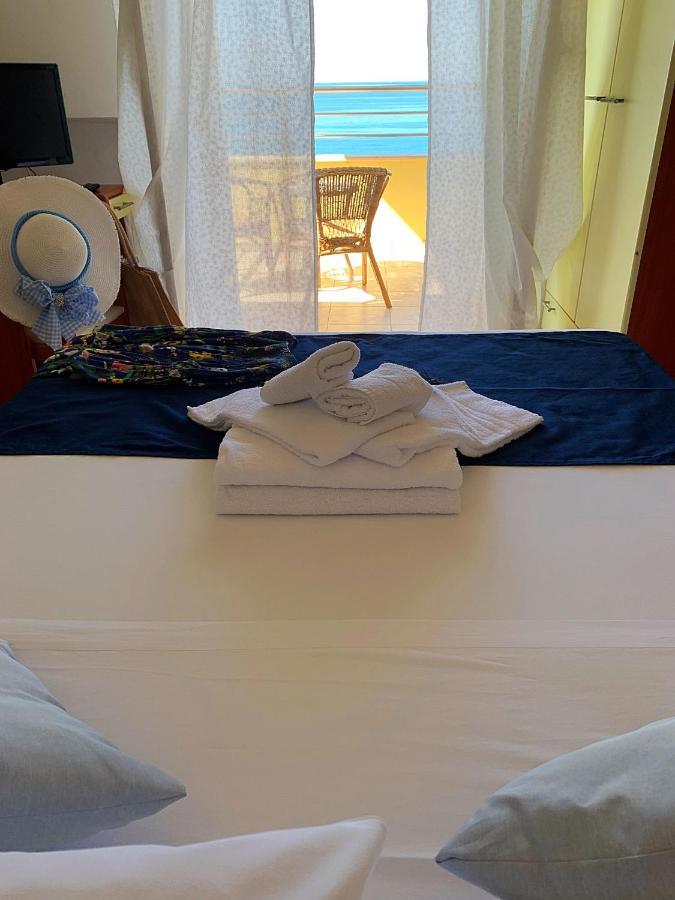 Hotel Panoramico 스카우리 외부 사진