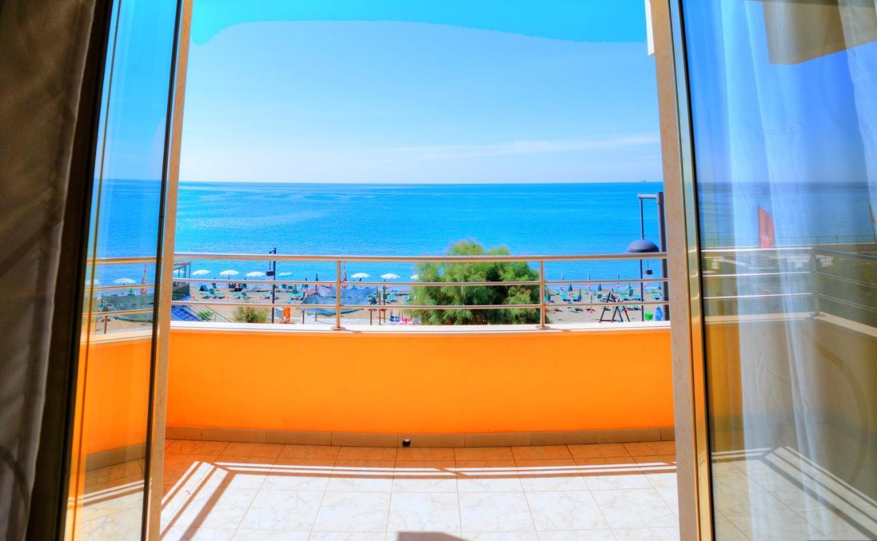 Hotel Panoramico 스카우리 외부 사진